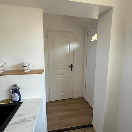 Fully Equipped One-bedroom Apartment, Unpack Your Bags *